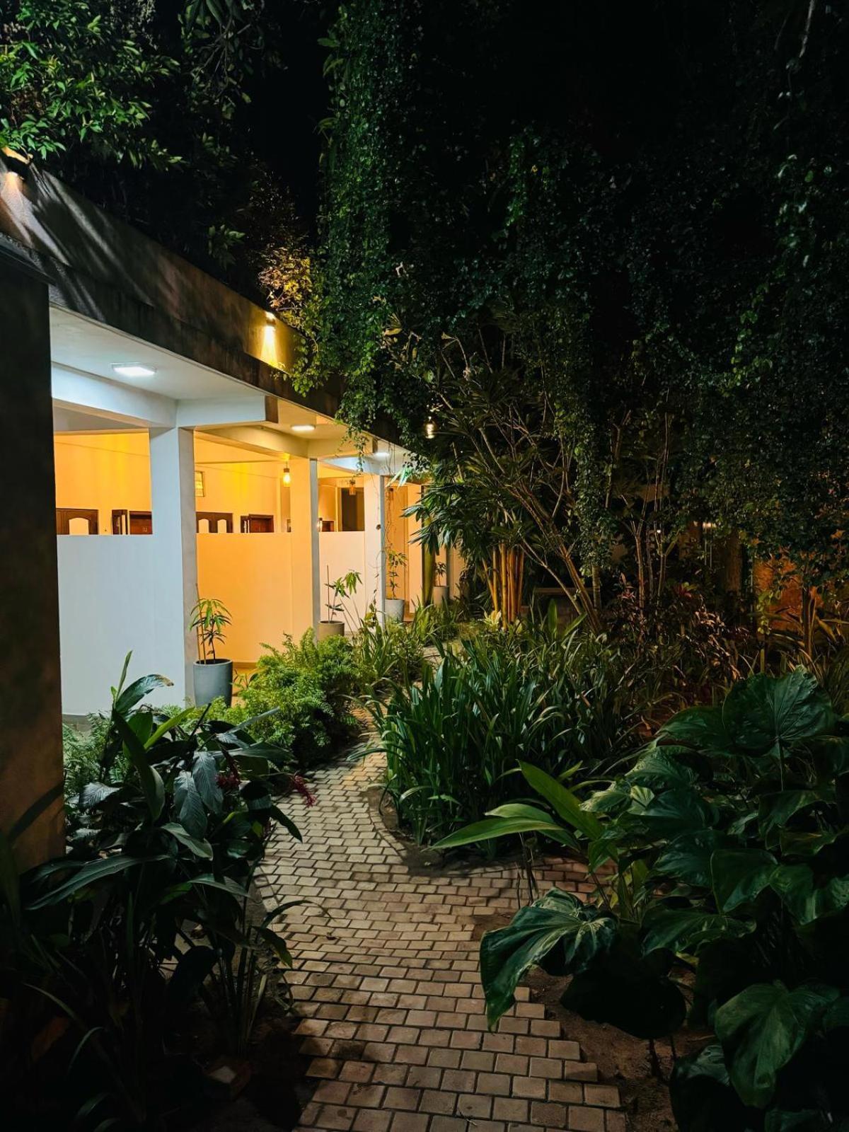 Double Mango Villa Katunayake Exterior photo